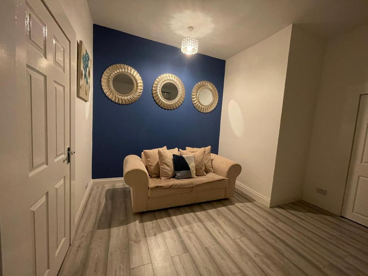 شقة Hla Holytown Mossend المظهر الخارجي الصورة
